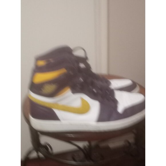 Size 10.5 - Air Jordan 1 Strap High Grand Purple Maize No Straps 342132 571
